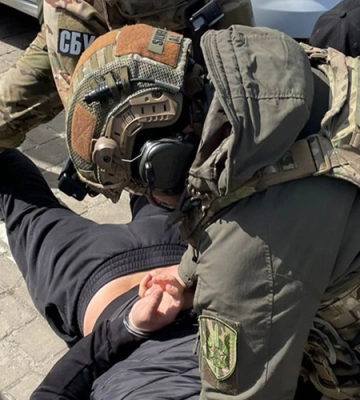 СБУ у Рівному викрила чоловіка, що закликав росіян ввести свої війська (скріни переписок)