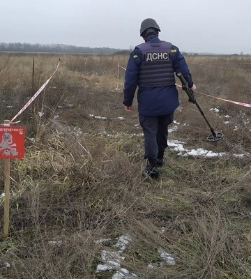 В Харьковской области 45-летний работник «Харьковоблэнерго» подорвался на мине
