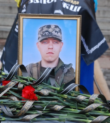 Шосткинщина прощалася зі своїм земляком, захисником Батьківщини