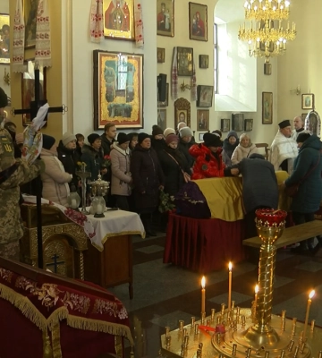 У Полтаві попрощалися із захисником Олексієм Осауленком