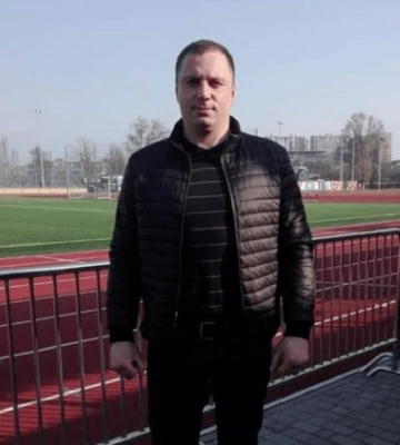 Жена и мама не знают, где искать: в Днепре почти год не прекращают поиски Михаила Павелко