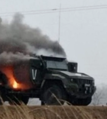 В Новой Каховке партизаны взорвали авто с оккупантами: есть погибшие и раненые, – ЦНС