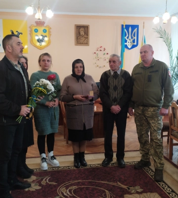 На Волині батькам загиблого 28-річного Героя вручили посмертний орден сина