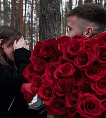 На концерті Кароль і в лісі на Донеччині: як освідчувалися українські військові – вірусні відео