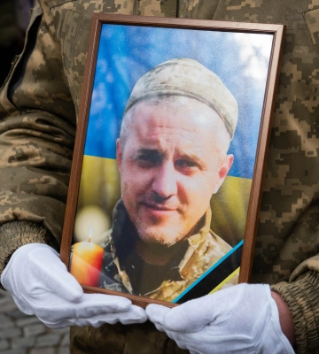 В Ужгороді попрощалися з полеглим у війні Олександром Ковачем