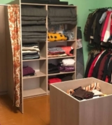 У Корці запрацював банк одягу для тих, кому потрібна допомога