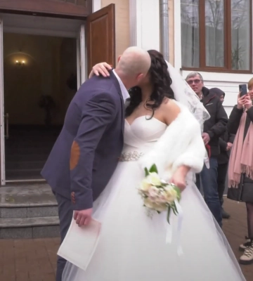 «Кохання перемогло, переможе й Україна»: як у Полтаві відзначили День закоханих