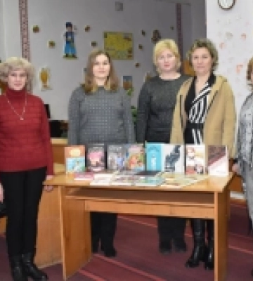 З нагоди свята дубенські бібліотеки поповнились новими книгами