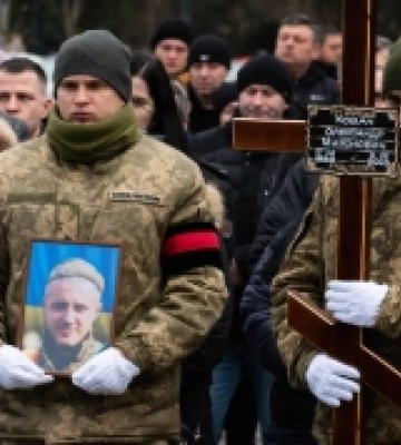 В Ужгороді попрощалися із загиблим захисником Олександром Ковачем
