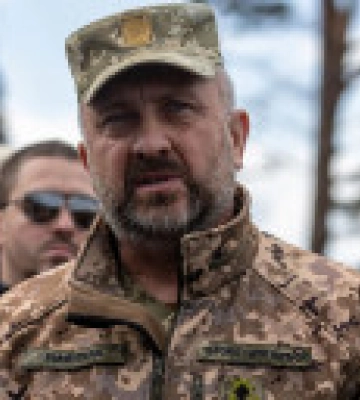 Кабмін призначив першим заступником міністра оборони генерала Павлюка, а також 5 заступників очільника МВС