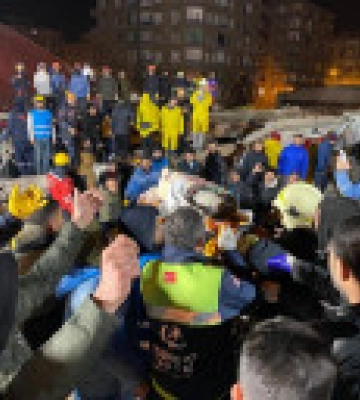 Землетрус у Туреччині: Ердоган заявив про 8 тисяч врятованих з-під завалів людей