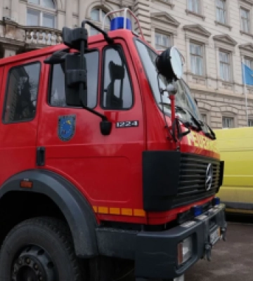 Львівщина відправила на передову три «швидкі» та пожежний автомобіль
