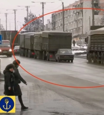 Через Маріуполь з боку Запоріжжя їдуть фури з викраденим українським зерном