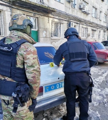 В Одесі чоловік торгував зброєю