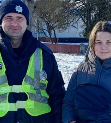 У Радивилові на зупинці виявили підозрілу сумку