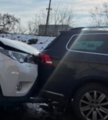 В Ужгороді сталася потрійна аварія - працюють медики та поліціянти