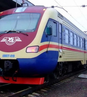 Дві електрички у Дніпропетровській області змінюють розклад руху та зупинки