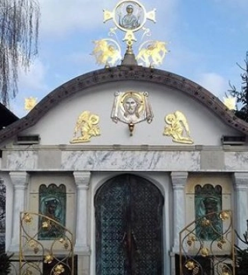 Суд зобов’язав демонтувати каплицю УПЦ біля Десятинної церкви