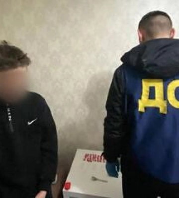 У юнаків на Полтавщині вилучили психотропів на два мільйони
