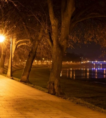Без дефіциту: в Ужгороді запрацювало вуличне освітлення