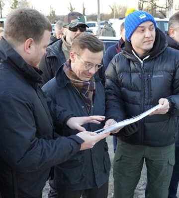 Премьер Швеции посетил населенные пункты Киевщины, пострадавшие от войны