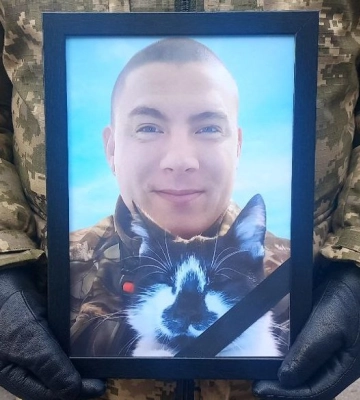 У Сумах попрощалися із загиблим на Донеччині Антоном Вдовіним