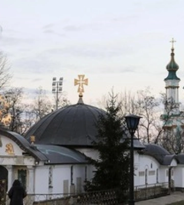 За рішенням суду &quot;храм-МАФ&quot; упц мп біля Десятинної церкви знесуть – включення (Відео)