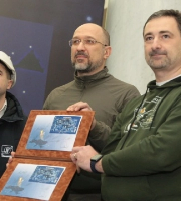&quot;Воїни світла. Воїна добра&quot;: у Києві погасили поштові марки про енергетиків та комунальників