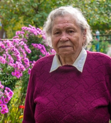 Померла зв’язкова УПА, яка віддала свою сукню зі заслання на маскувальні сітки