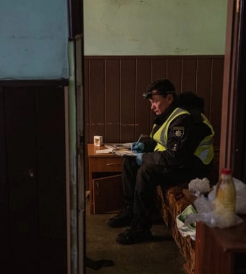 В руках 15-річної дівчини на Одещині вибухнув невідомий предмет