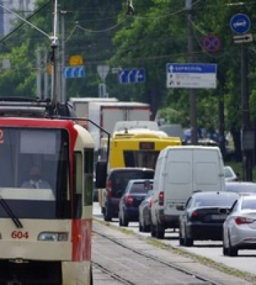 У Києві відновлює роботу електротранспорту: важливі подробиці