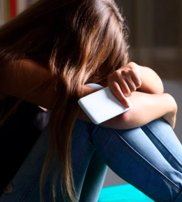 В руках 15-річної дівчини на Одещині вибухнув невідомий предмет