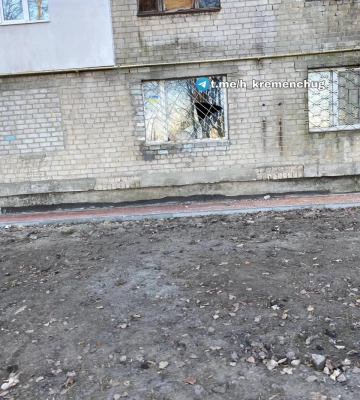Від ракетного удару у Кременчуці повибивало вікна в будинках