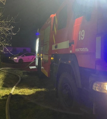 У Рівненському районі пожежники врятували від знищення вогнем житловий будинок