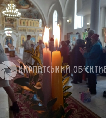 Як у Перечині стрітенські свічки освячували
