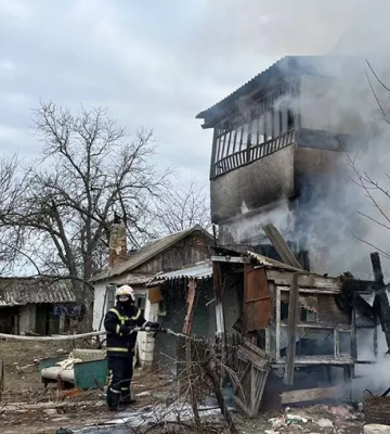 У Вознесенському районі горів двоповерховий будинок