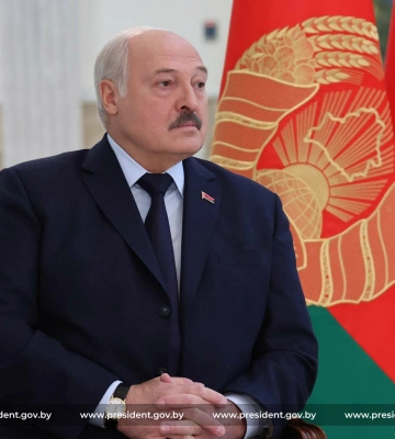 "Американцы наклонили Европу": ЕС готов к переговорам, но США мешают этому, — Лукашенко