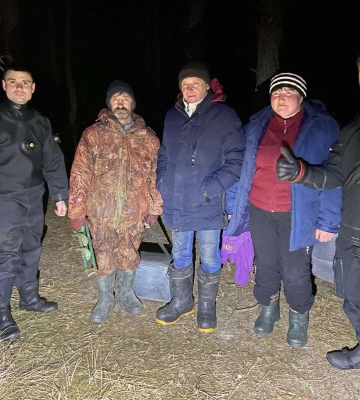 На Київщині рятувальники зняли з криги трьох рибалок