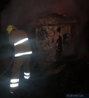 У Кременчуцькому районі згорів дровник