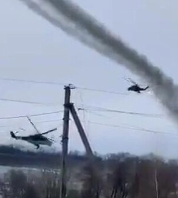 Пара українських вертольотів Мі-24 працює на Донеччині. ВIДЕО