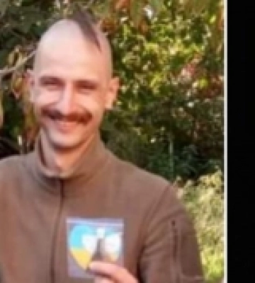 У Дубні попрощаються з загиблим військовим Максимом Кірчиком