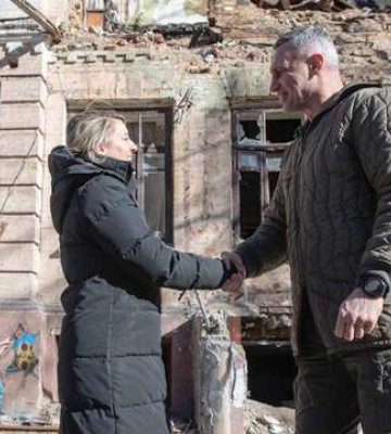 В Київ прибула глава МЗС Канади Мелані Жолі