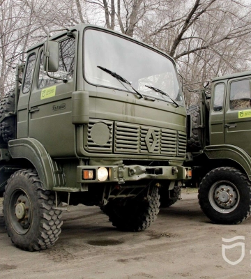У День єднання Дніпро відправив ЗСУ ще 12 вантажівок високої прохідності