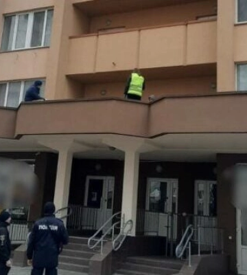 Можливе самогубство: у Броварах 11-річна дівчинка загинула після падіння з 14-го поверху