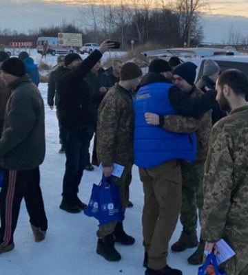 З’явилися перші фото українських захисників після російського полону