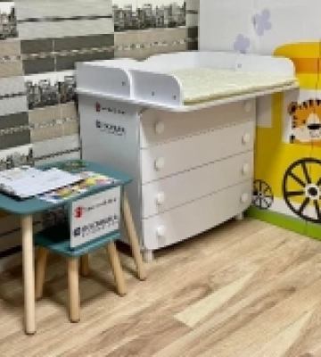 Комфортне материнство: на Волині облаштували простір для мами і дитини