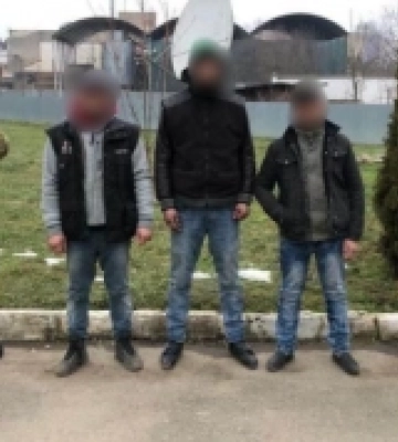Прикордонники Мукачева затримали дві групи ухилянтів
