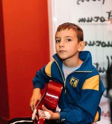 «Мрію, щоб мама була жива» – історія маленького Богдана з Бахмута (відео)