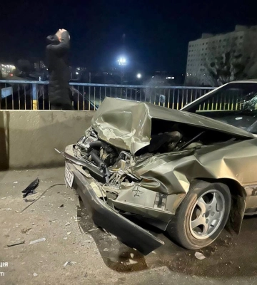 У Луцьку водій «ауді» в&amp;#039;їхав у припаркований тролейбус