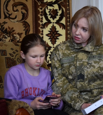Звільнена з полону прикордонниця з Луцька повернулася на службу